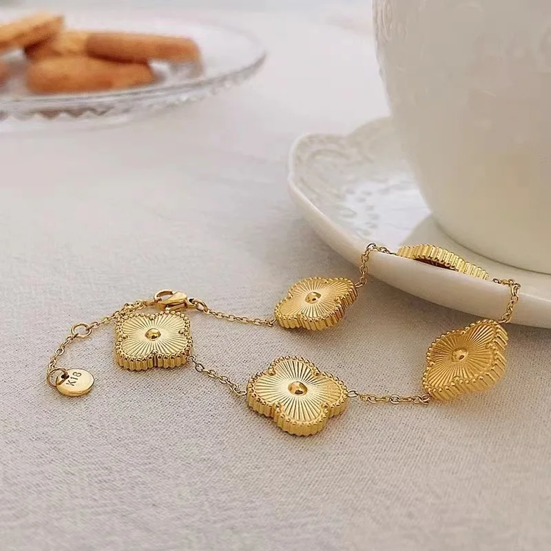 Оптовая продажа 316l 5 клеверов в форме цветка из нержавеющей стали 14k Золото Заполненные шармы СОЕДИНИТЕЛЬ 4 листа клевер браслет для женщин ювелирные изделия