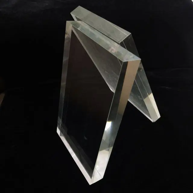 SCHOTT BF33 China factory wholesale 1.0T, 1.1T biomedical slide glass borosilicate material optional size thickness laser