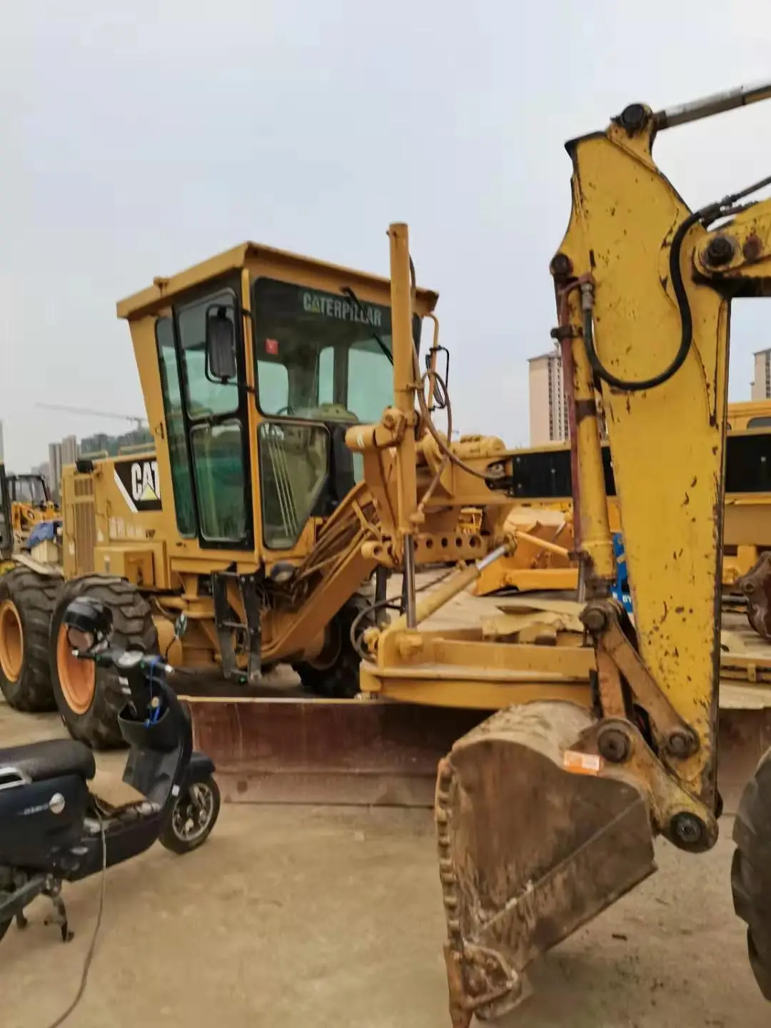  Подержанный автогрейдер cat 140K 140h 140g 120H 120h cater 12h 12g 14g 140mGD511 GD623 GD805 модели