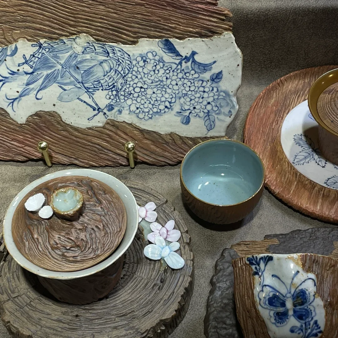 Factory custom high quality features wood grain style ceramic hand-painted new Chinese style coaster tea set