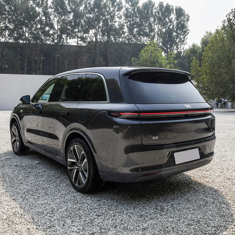 Предложение купить подержанный автомобиль 2023 Li L8 Max Edition двухмоторный полноприводный турбомотор расширенный диапазон китайских подержанных автомобилей