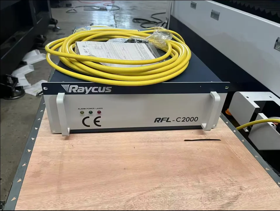 1500W Raycus fiber laser source for laser cutting machine with best OEM price in China