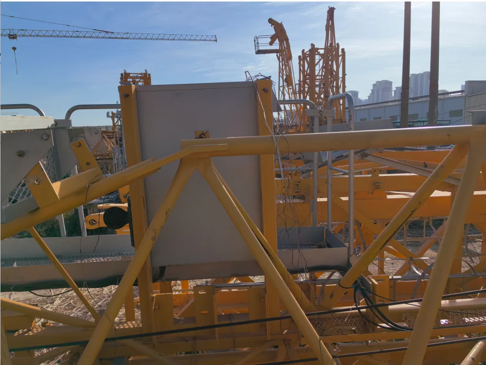 Potain Used Construction Crane Mc120-6 Construction Lifting Equipment Flat Top Tower Crane