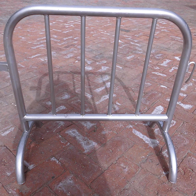 high quality traffic pedestrian wall barricades crowd control barrier