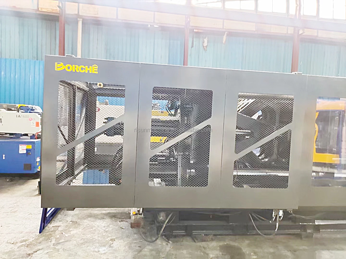 Borche BS650-III Injection molding machine 650T injection machine Stackable Plastic Fruit and Vegetable Crate Making Machine