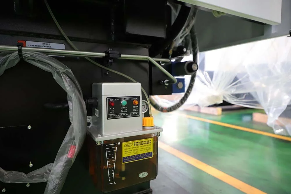 Пластмассовые литьевые машины UN120SKII, литьевые пластмассовые литьевые машины