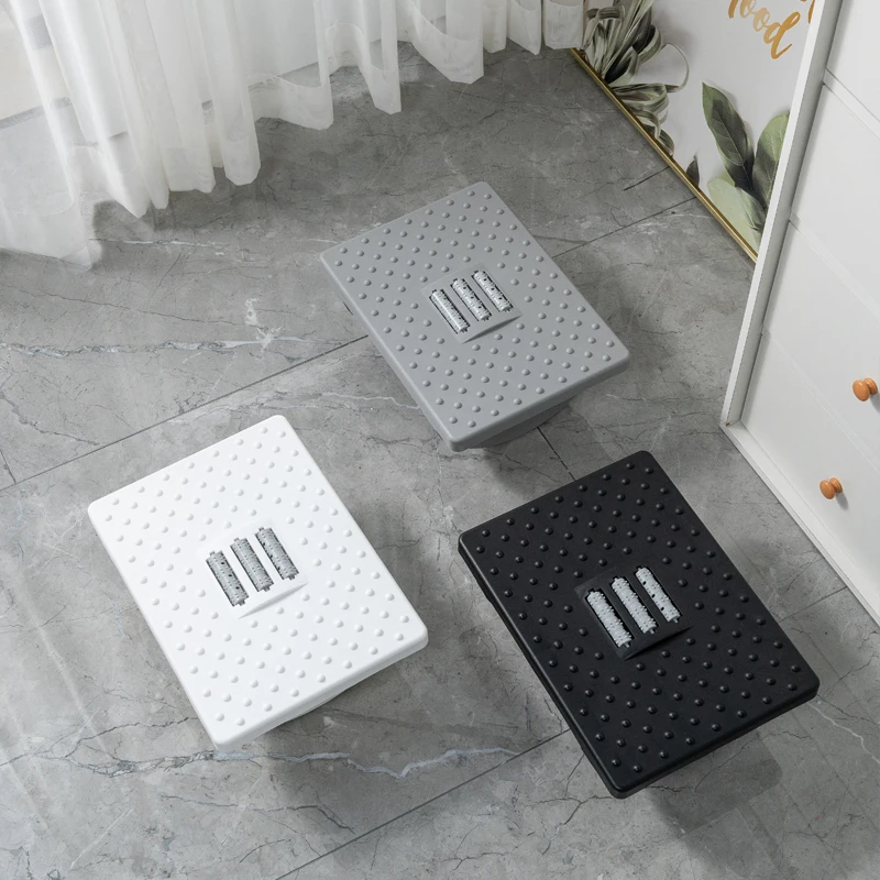 Sturdy Non-slip High Weight Capacity Healthy Height and Tilt Roller Pad Under Desk plastic step stool Massage Footrest Footstool