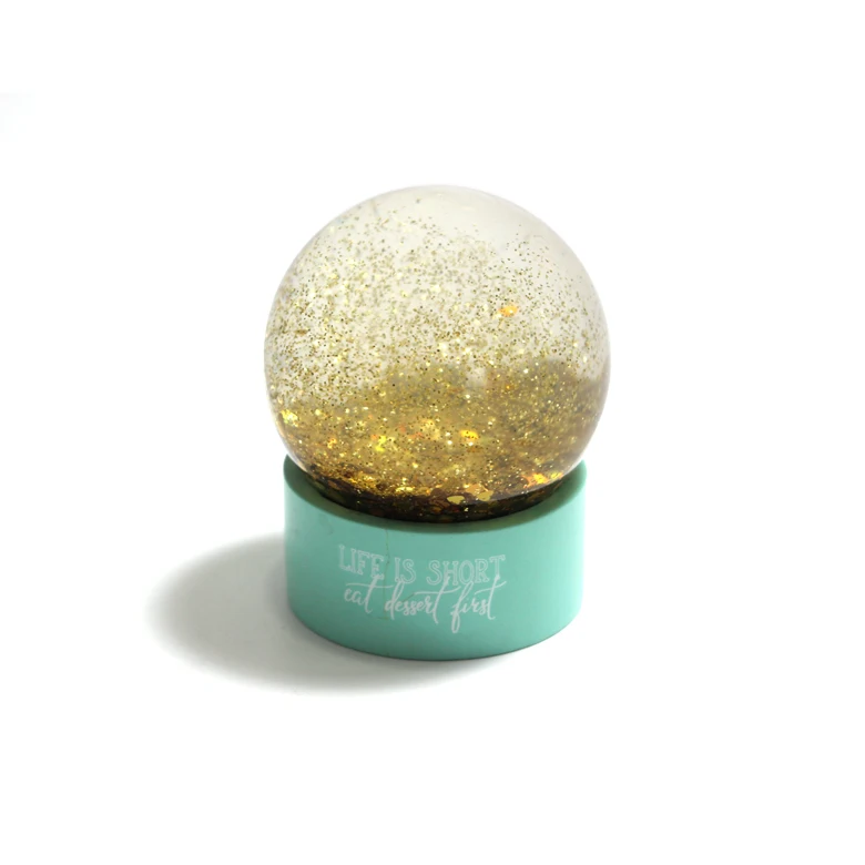 
Amazon Hot Sale Christmas Crystal Ball Colorful LED Lights Interior Snowflake Glass Water Snow Globe 
