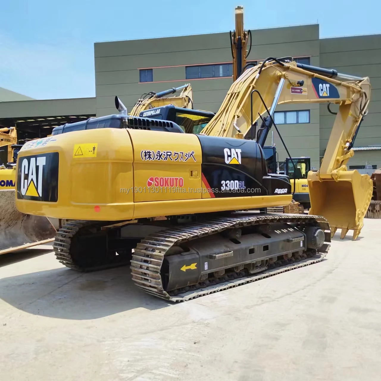 CAT 320D2L  (12).jpg