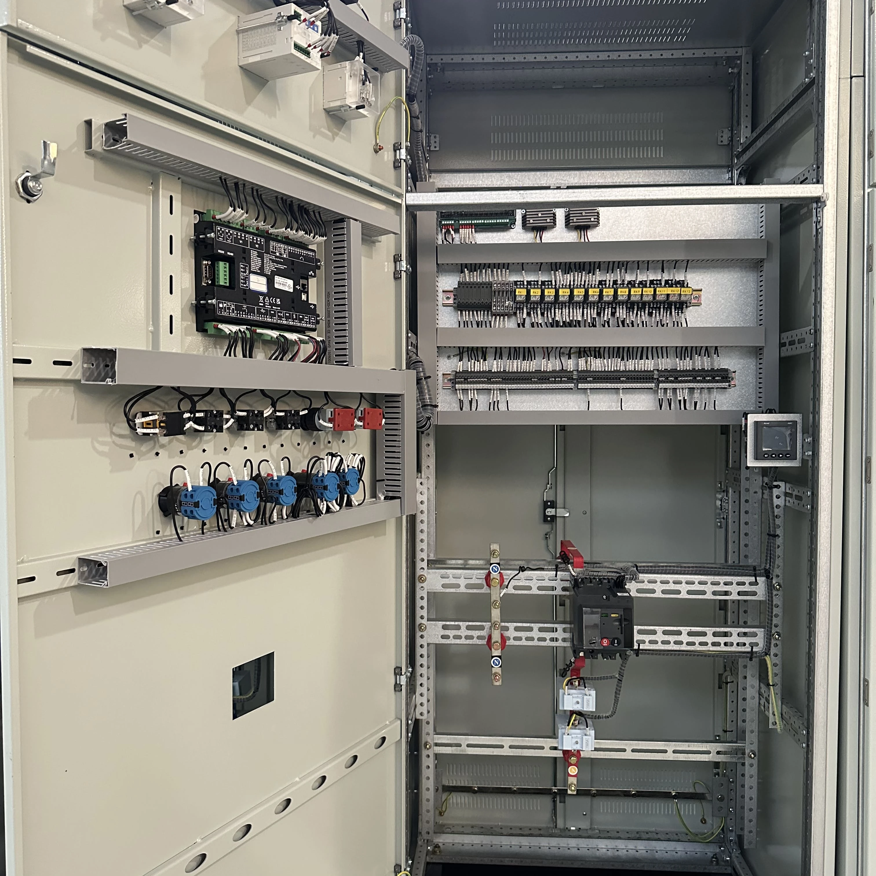 Stainless Complete Control Custom Parallel Cabinets  Control Cabinet Electrical Cabinet 25KW