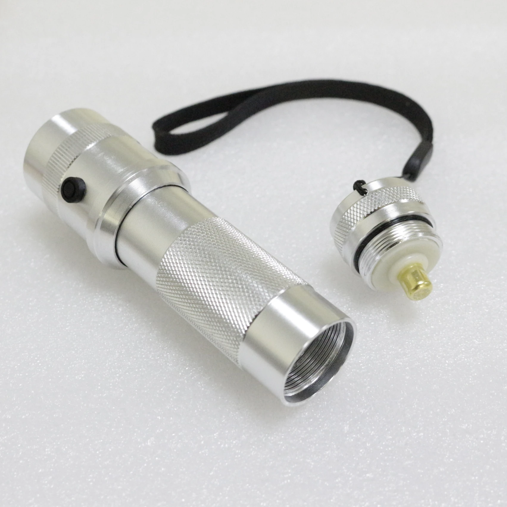 3w high-brightness and color-changing , a small flashlight that can run at night and can be used at home LED flashlight