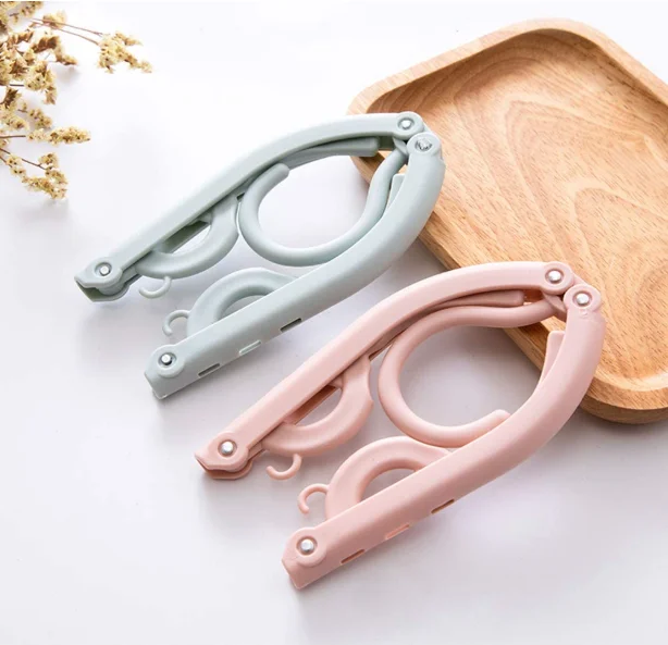 Portable Traveling Folding Foldable Magic Hanger,Wheat Straw Foldable And Clip Clothes Shirt Hanger