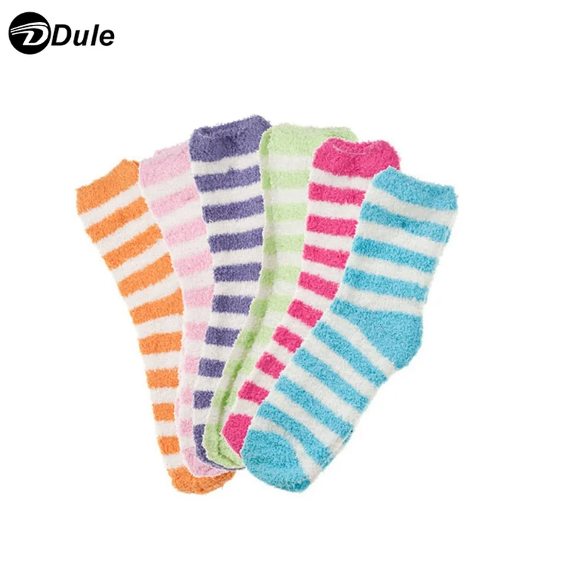 DL-I-739 custom bulk microfiber cozy bed sox plush comfy fuzzy  socks aloe infused socks for women unisex