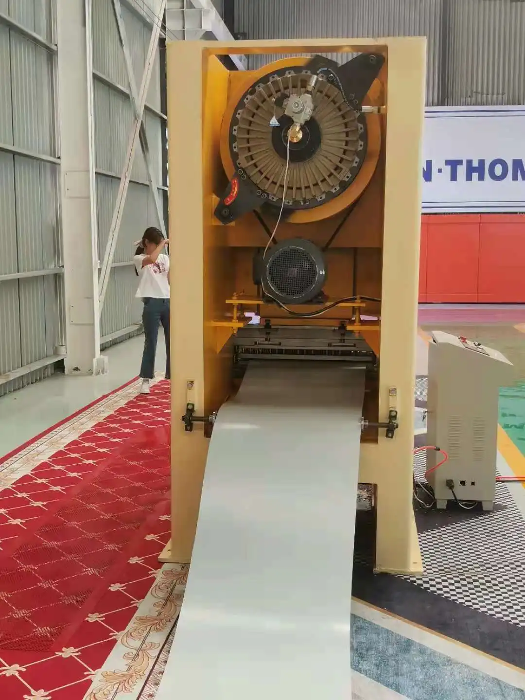 Высококачественная машина для производства расширяющейся металлической сетки