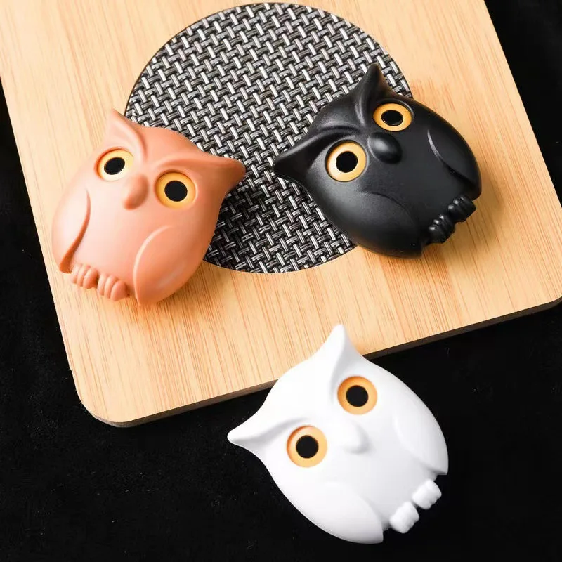 Dihua Custom Automatic Open Close Eyes Keychain Hooks Owl Magnetic Key Holder Cute key Chain Ring Holder for Wall