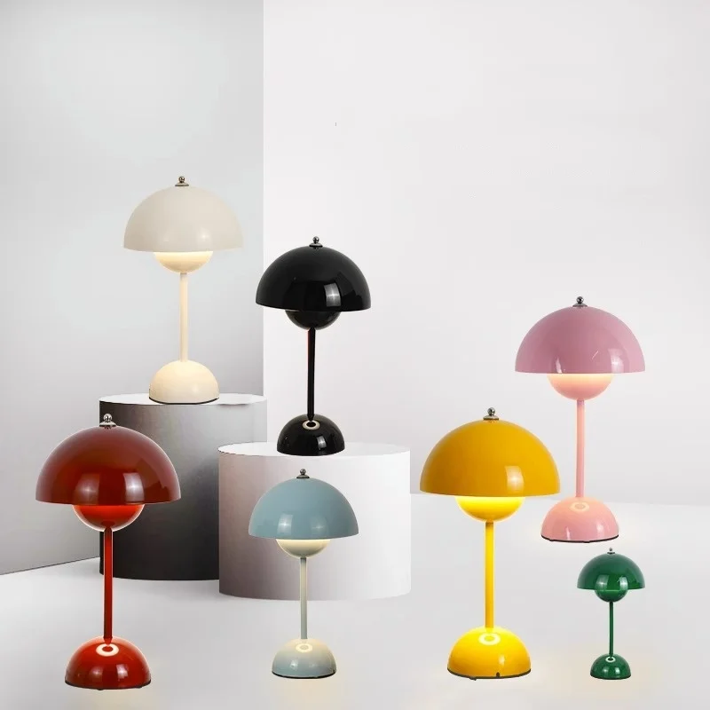 Nordic Flower Pod Table Lamp Touch switch 3 color Wireless LED Desk Night Light Creative Bedside Mushroom Metal Table Lamp