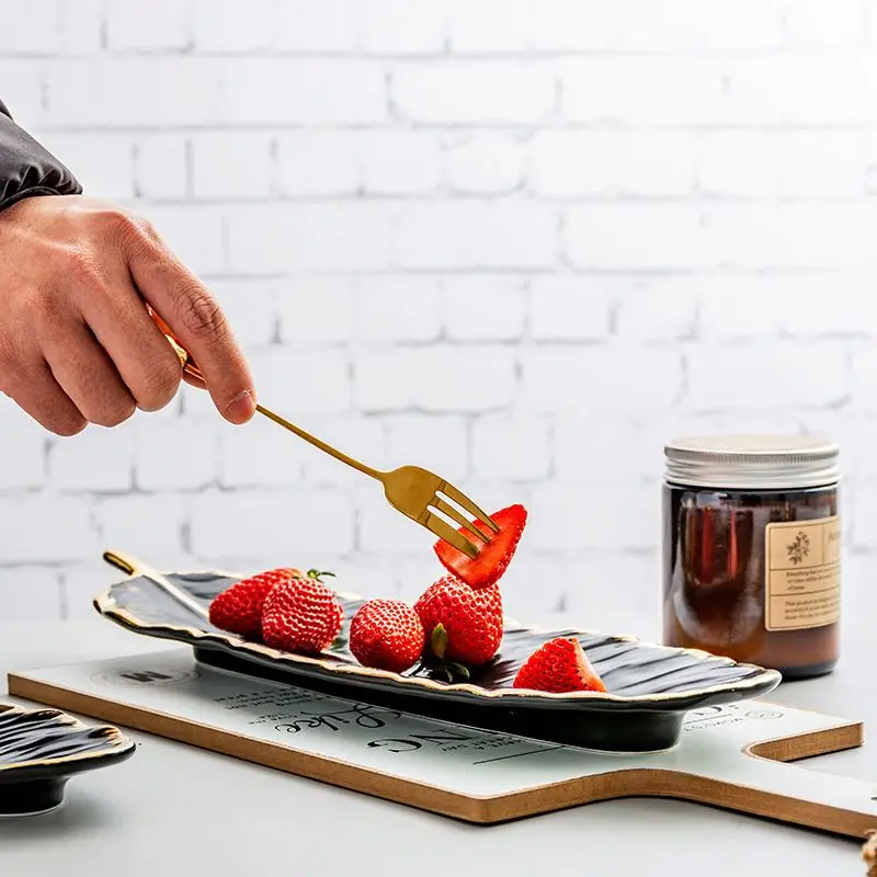 Nordic Ins style Ceramic feather banana leaf plate home decor storage plate jewelry Tray porcelain dessert plate