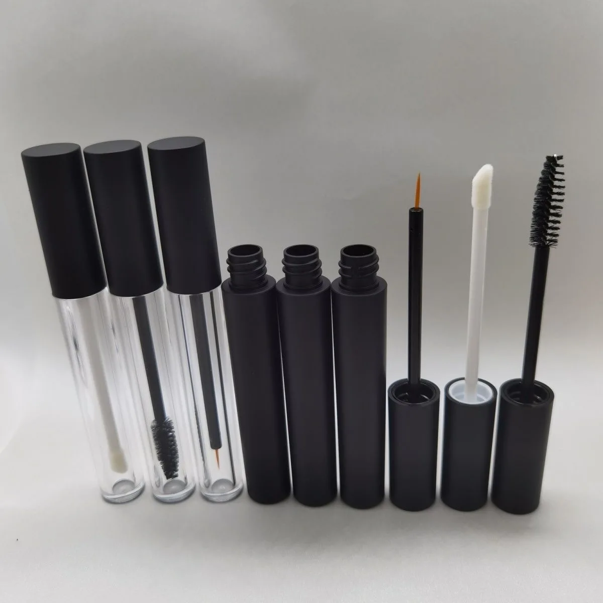 Empty 10ml Cosmetic Mascara Container with Lid Plastic Mascara Eyelash Tube Lipstick Tube with Brush