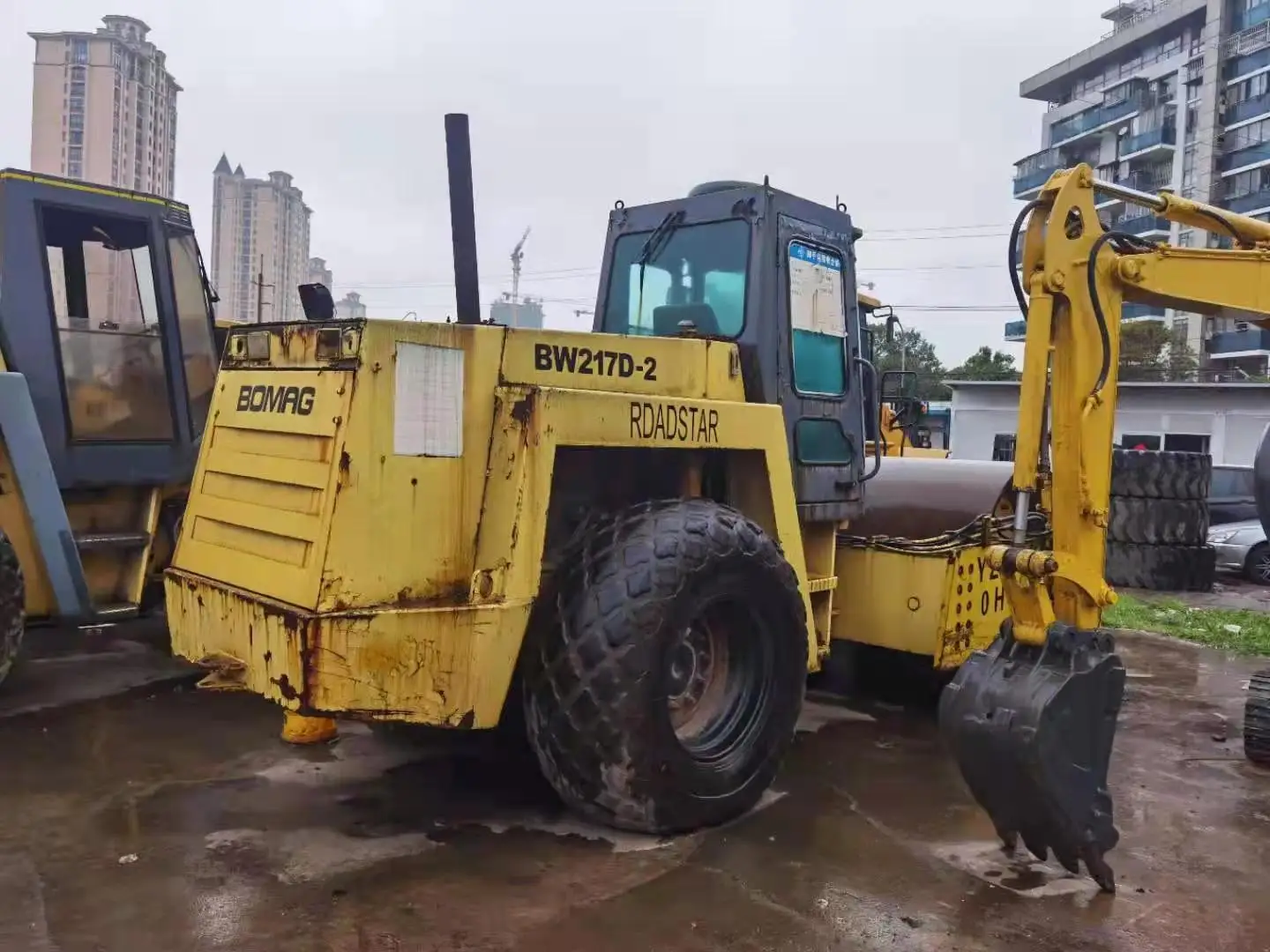 Б/у Дорожный Каток Bomag BW217D, б/у уплотнитель Bomag BW217 BW219 BW213, дорожный каток, уплотнитель на продажу