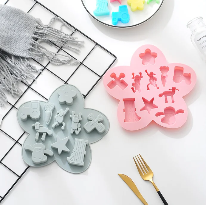 Z245  DIY silicone baking mold cartoon lamb farm chocolate mold cake mold