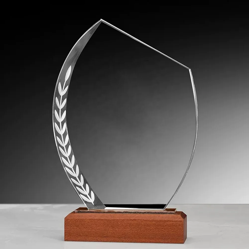 Cheap Customized Individual Name Engraved High Quality Souvenir Gift Wood Base Crystal Award Glass Plaque Trophy