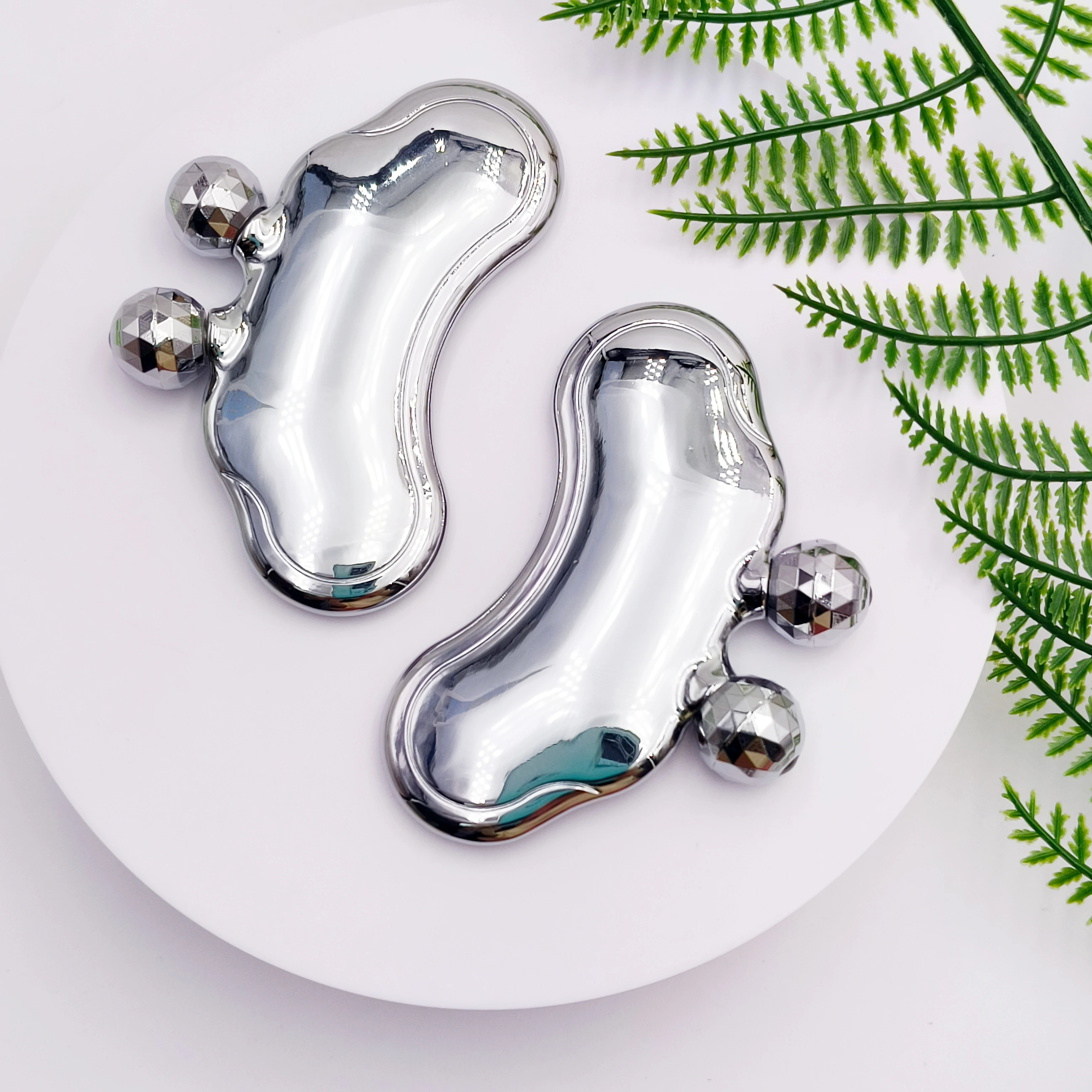 Hot Selling 3D Roller Metal Scraping Tightening Skin Care Customized Gua Sha Scraping Board