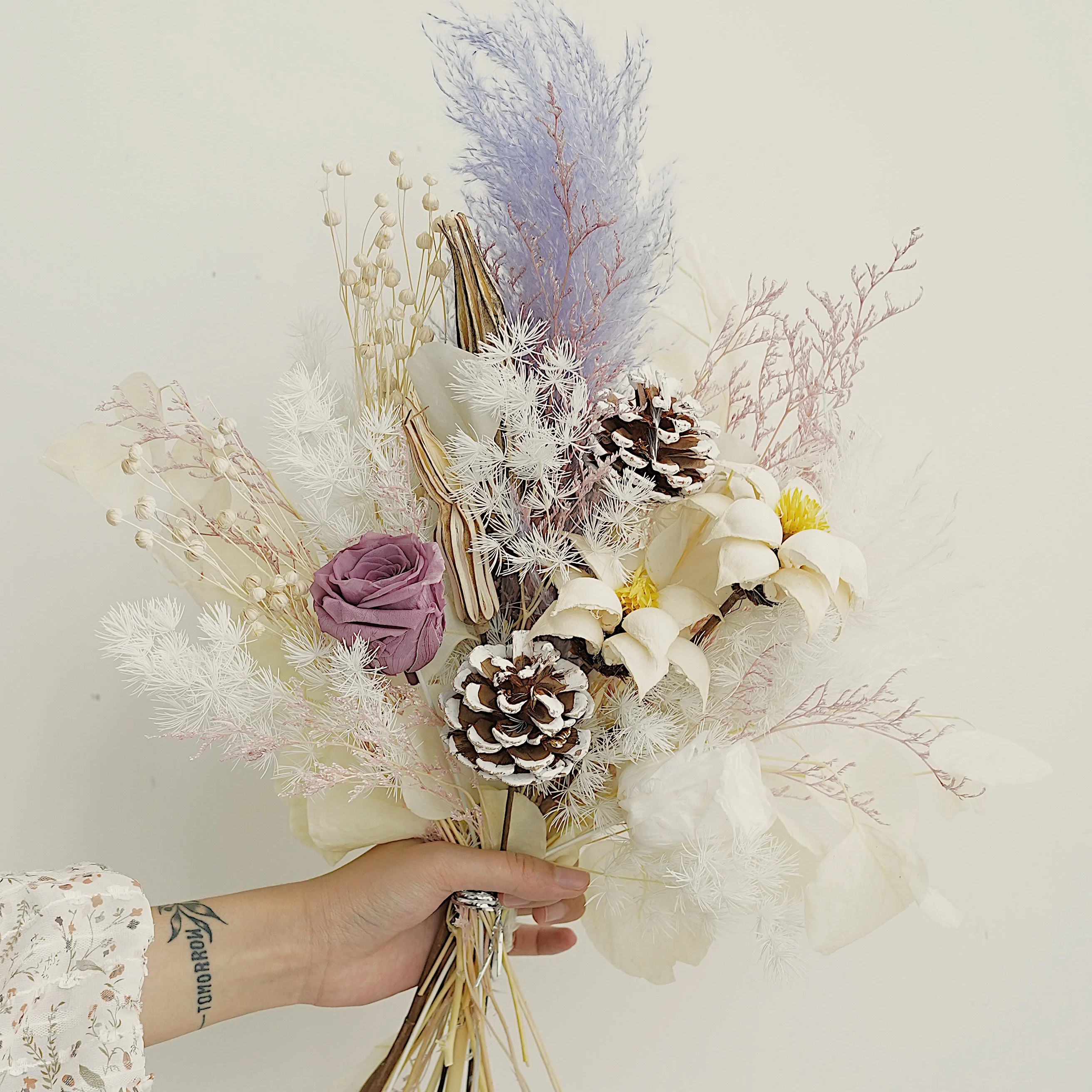 Decorative Flowers Wreaths and Plants Decoration Flowers Flower Bouquet