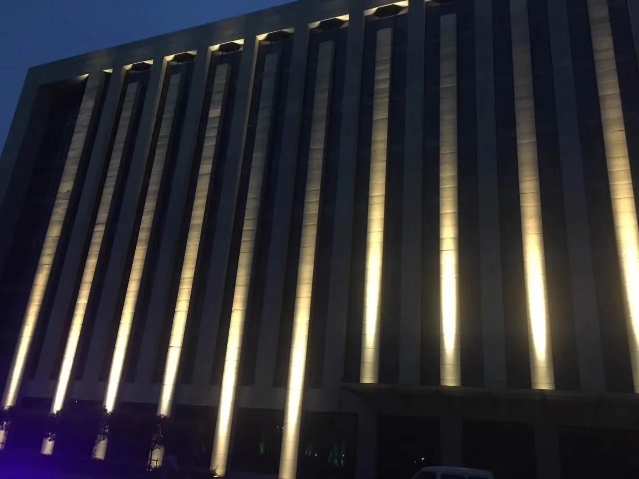 rgb led exterior water proof dimmable narrow beam flood light driver 800 lumen rgbw  ip 66 led spot light for garden