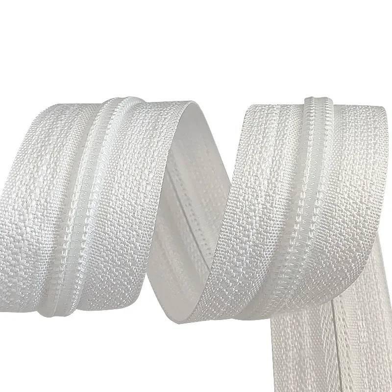 Wholesale Factory Price NO.5 NO.7 Raw White Raw Black Nylon Zipper Coil  5# 7# Long Chain  For Garments 5 nylon zipper by roll