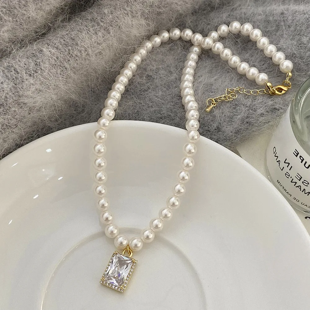 Geometric Choker Rhinestone Pendent Necklace Elegant Modern Jewelry Square Zircon Pearl Bead Pendant Necklace For Women