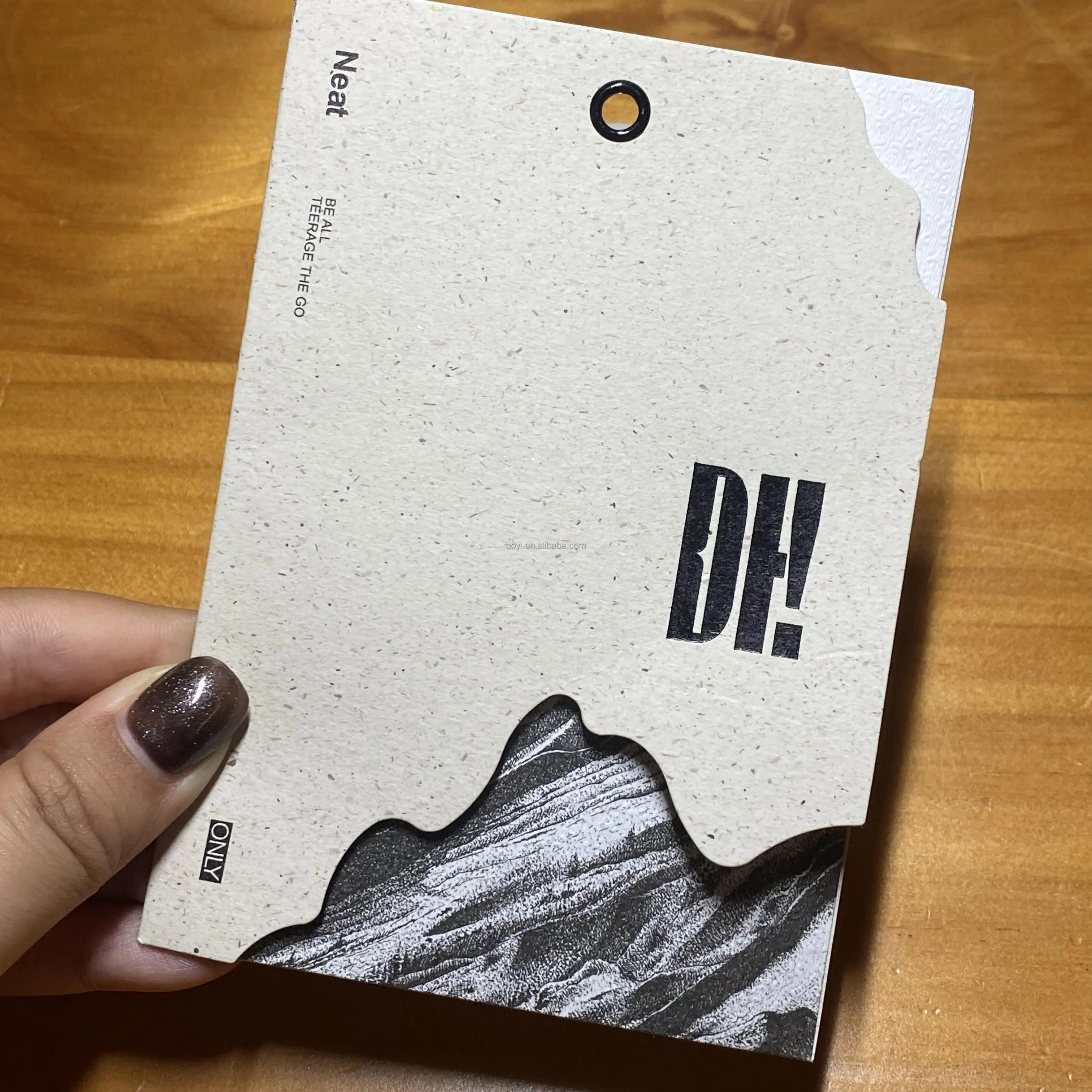 Luxury Recycled Garment Labels Embossed Custom Printing Hang Tags Special Cardboard Clothes Hangtags For Clothing Own Logo