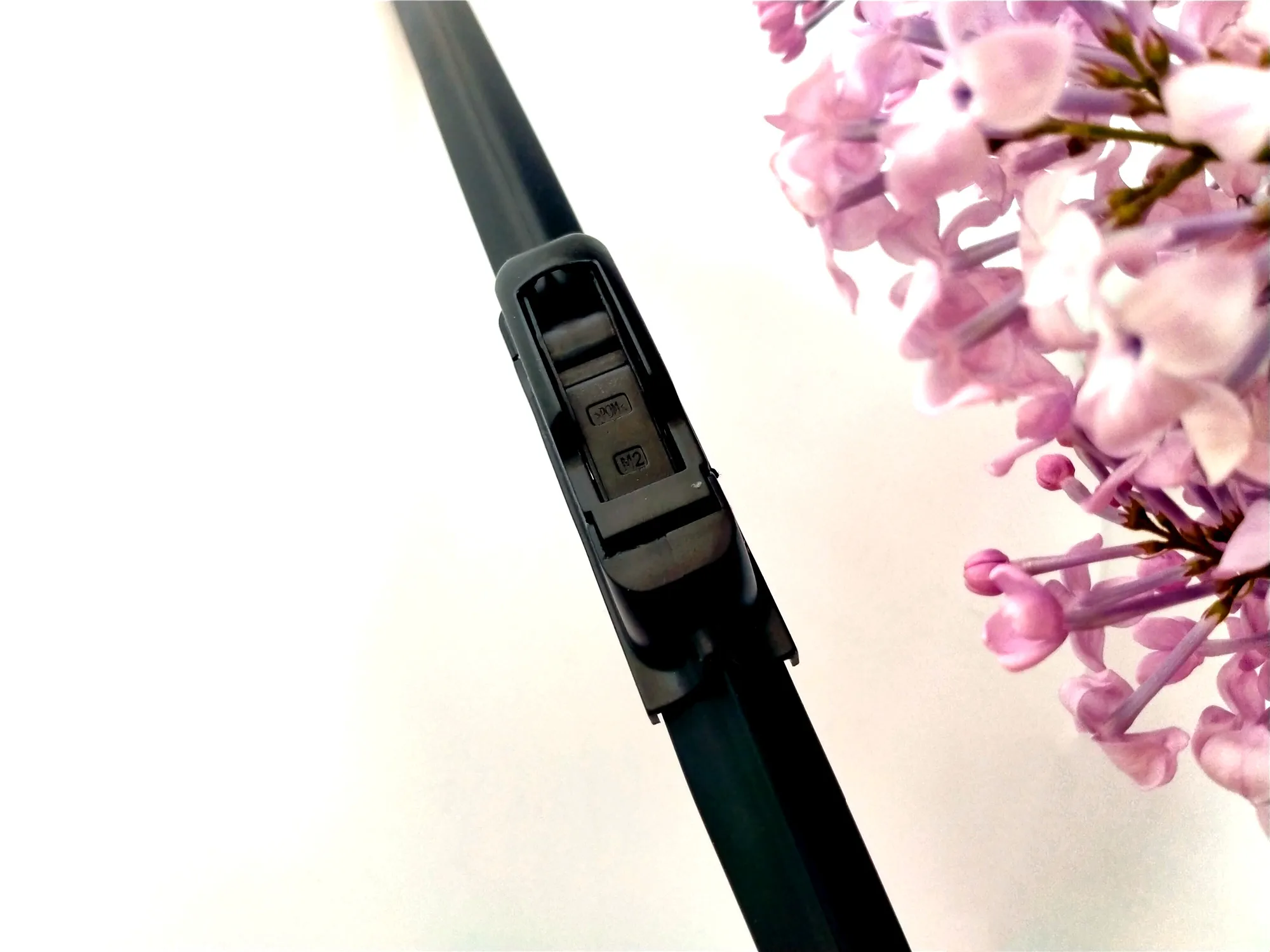 
free sample fast delivery new style auto exterior accessories auto parts japan car windscreen wiper blades 