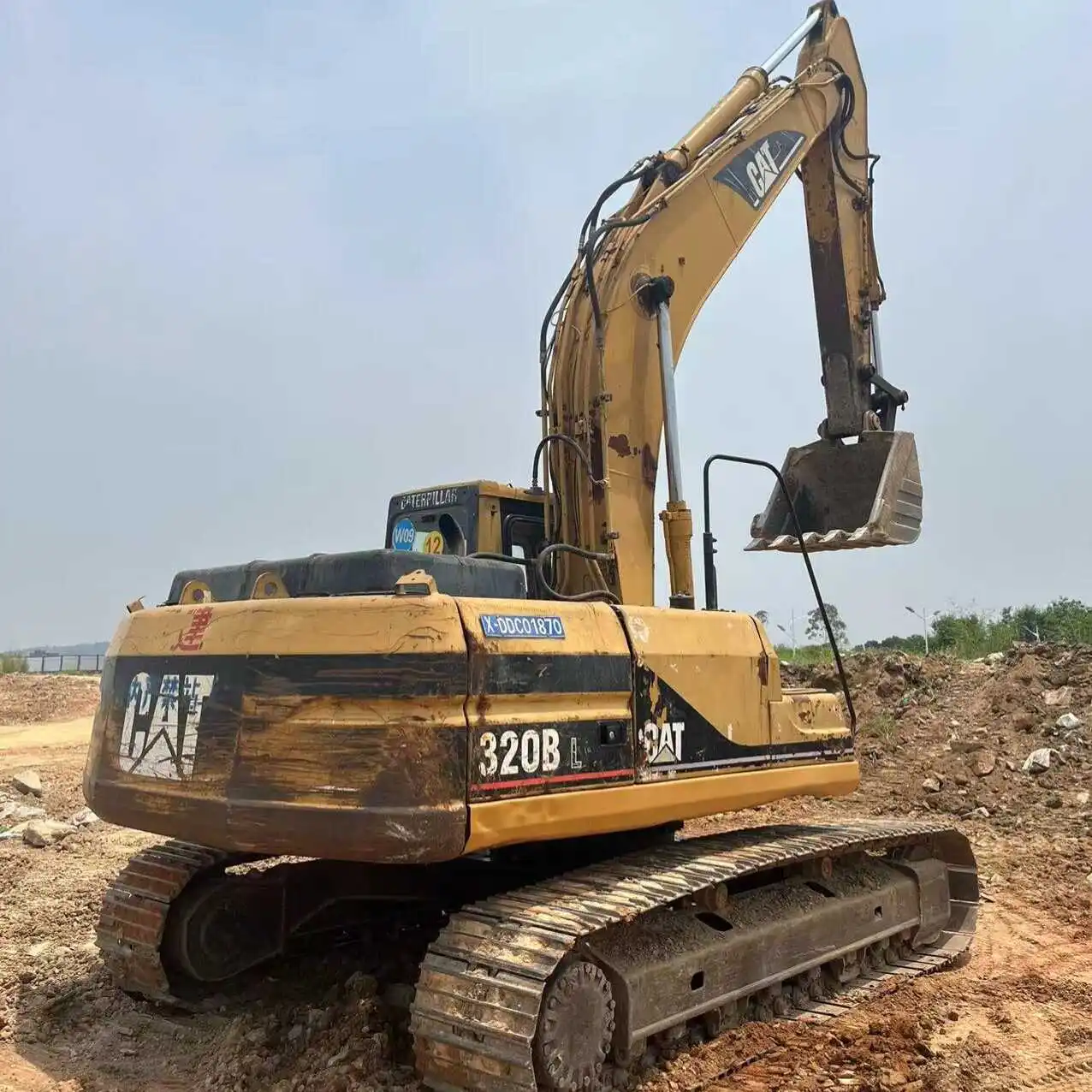 Практически новая гусеничная машина б/у экскаватор Cat320B Б/у гусеничный