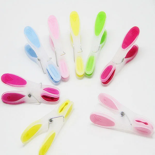 Wholesale Plastic Clothespins Hanging Clothes Pegs