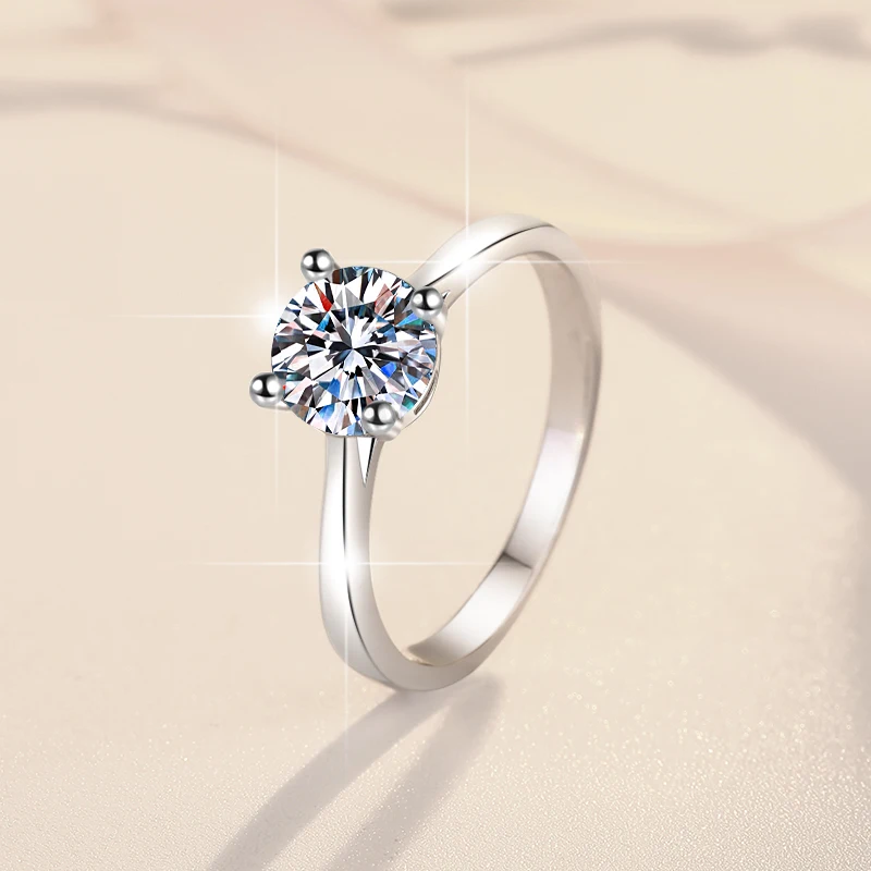 Fashionable Selling Simple 1/2ct Ladies Women Ring S925 Sterling Silver Diamond VVs1 Moissanite Ring Women Band