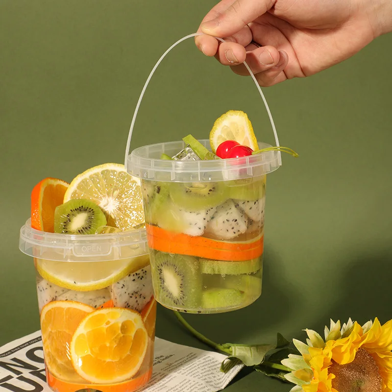 Custom Logo Printed Disposable PP Clear Party Bucket 1000ml Plastic Cup with Handle and Lid for Tea Juice Milk Large Capacity