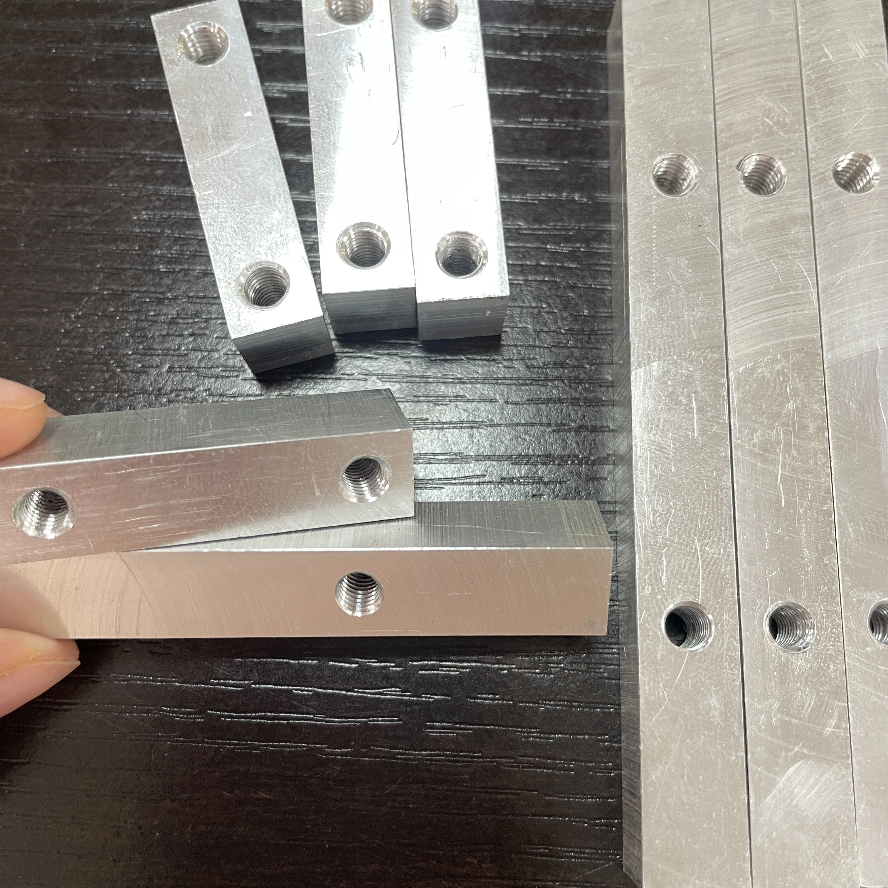 Cnc токарная фрезерная обработка алюминиевый сервис и другие металлические детали изготовление профиля алюминиевая