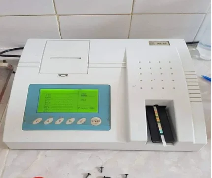 Semi Automatic UA-66 Urine Analyzer  Mindray  UA-66 Urine Analyzer For Laboratory Mindray UA 66 urinalysis analyzer machine
