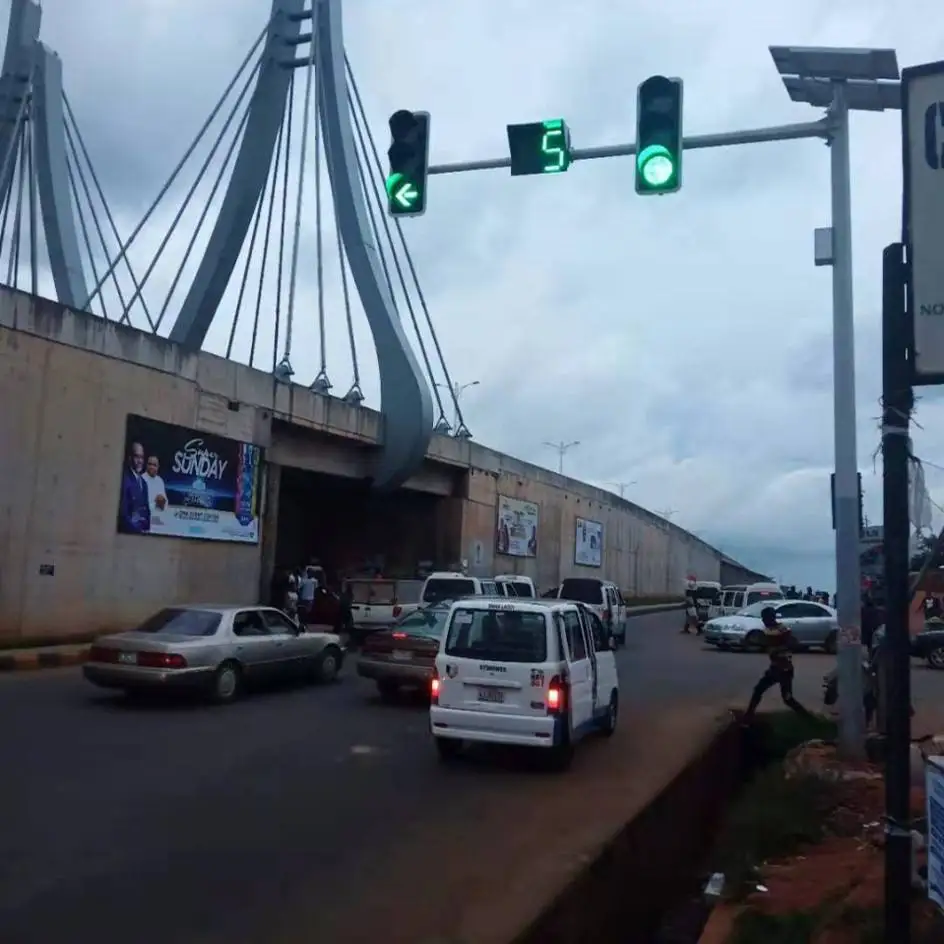 wireless solar traffic light control system