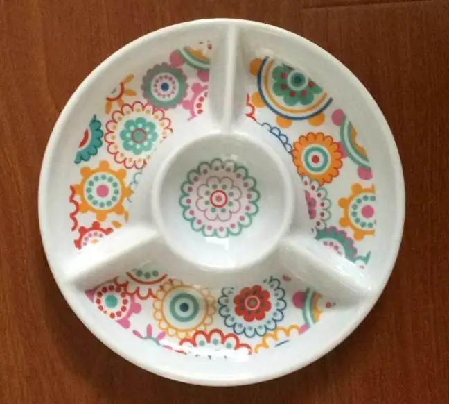 A5 Plastic Melamine Snack Divided Kids Plates Plastic Dishes with Cup Holder Melamine 4 Section Kids Plates