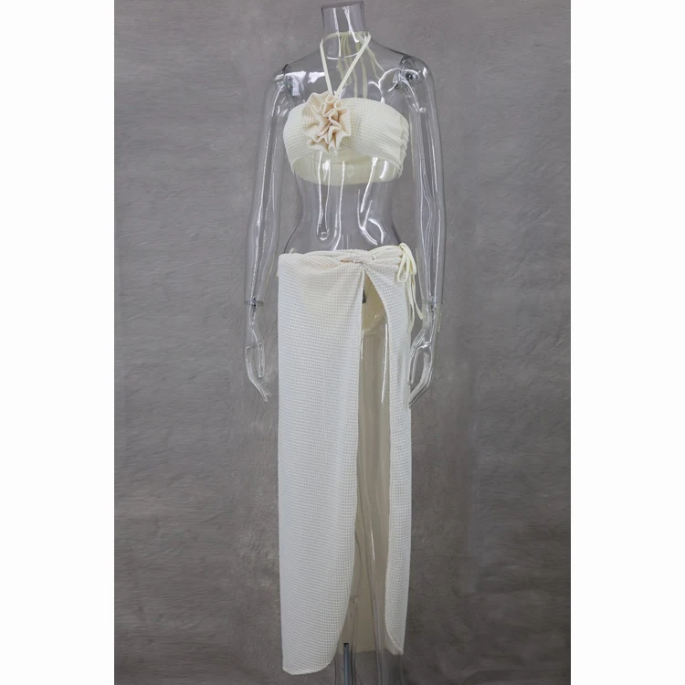 New 2024 sexy hot girl beige color sleeveless 3D flower Bikini halter knit high waist 3 piece swimsuit