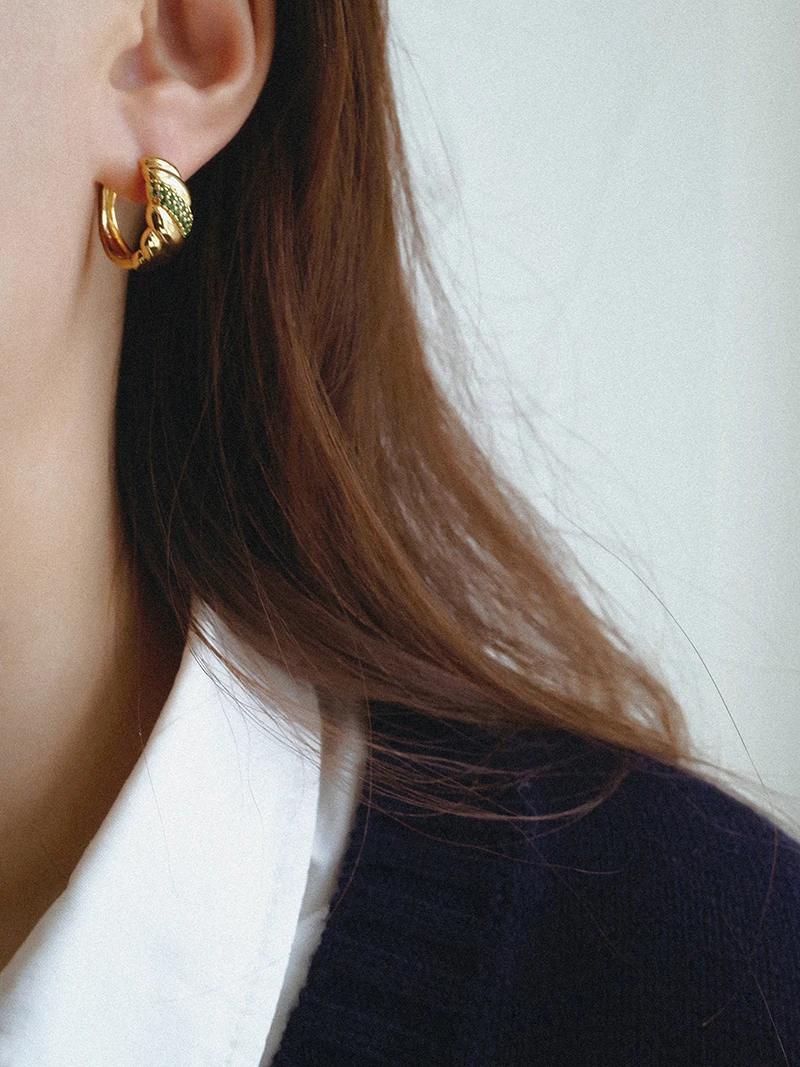 Delicate women earrings hoops thick small vintage 18k gold plated huggie round white  green zirconia jewelry hoop earrings