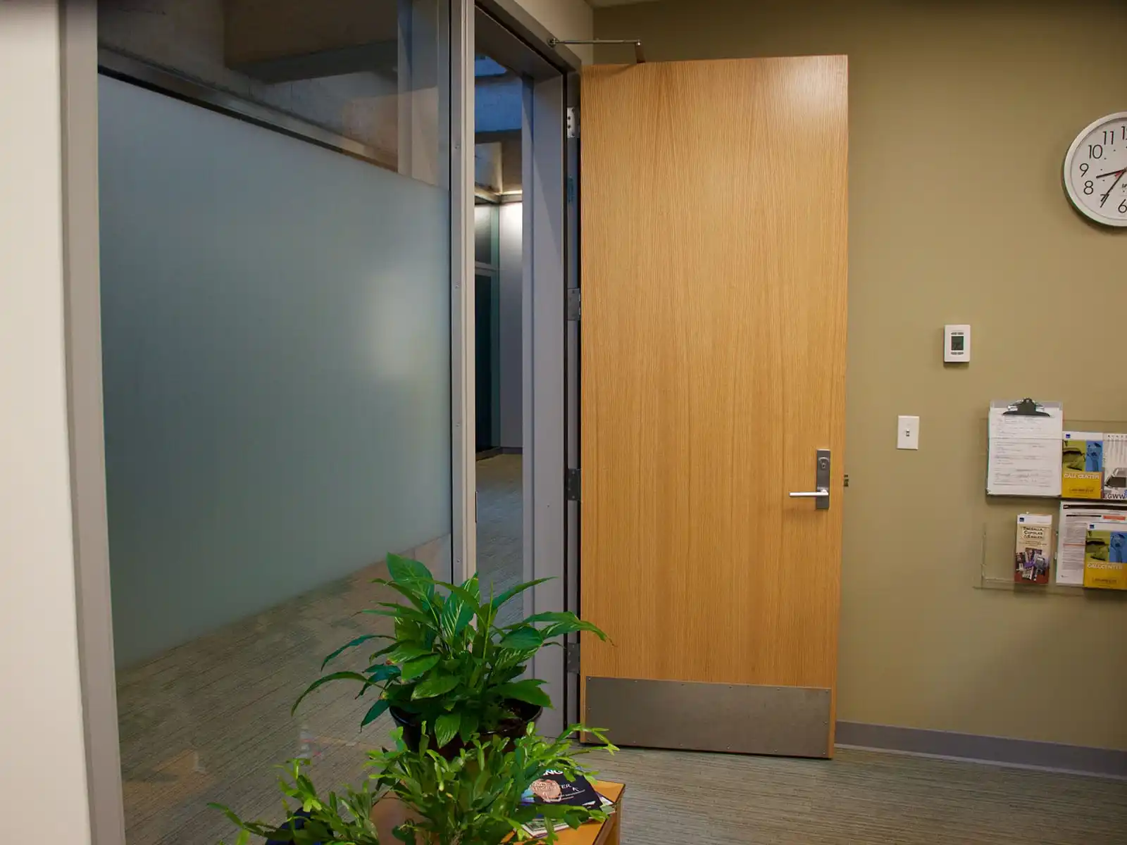 US standard UL Fireproof Mineral core Wooden Door for Hotel rooms with customized hardware