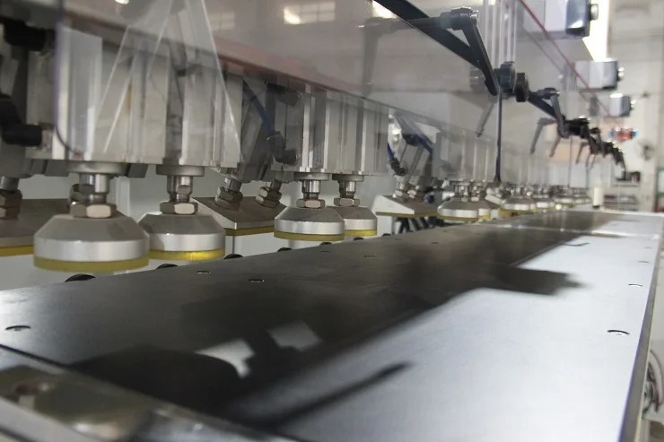 R-S1 Taiwan Delta Servo Motor Bore and Dowel cnc wood drilling machine