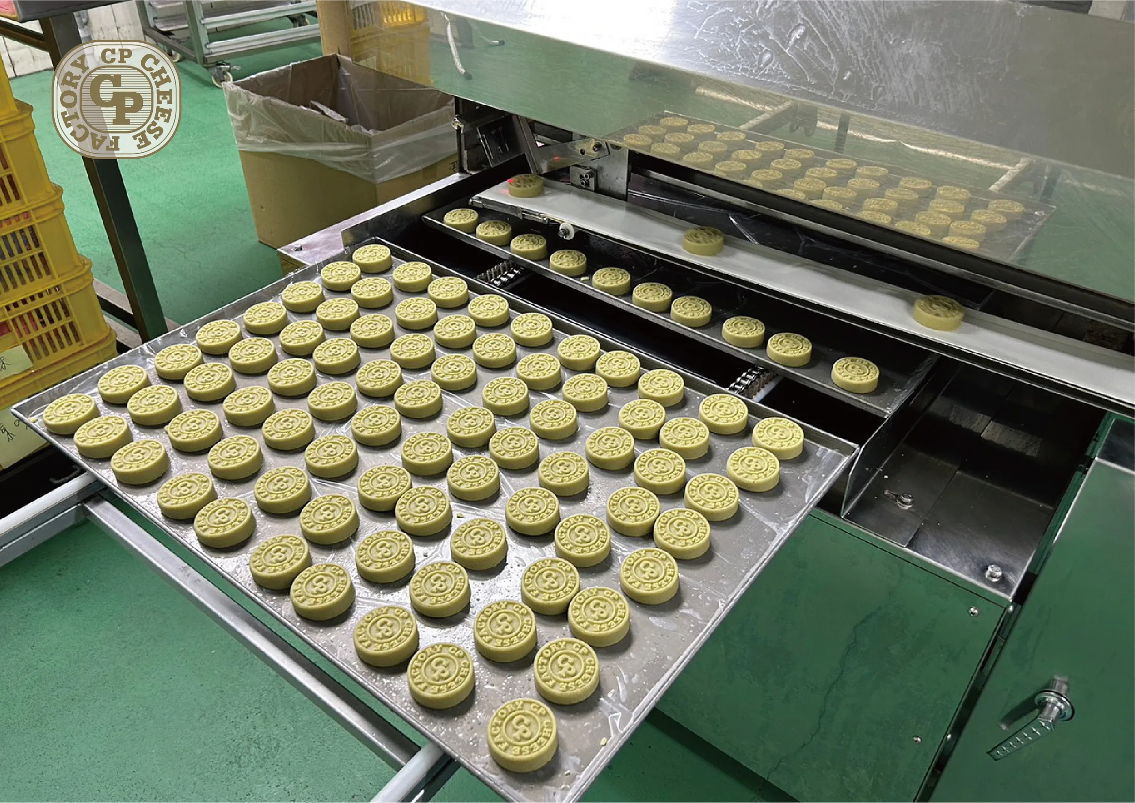 Hot Selling Iced Mung Bean Dessert Chinese Food Iced Mung Bean Cake Taro Flavor For Sale