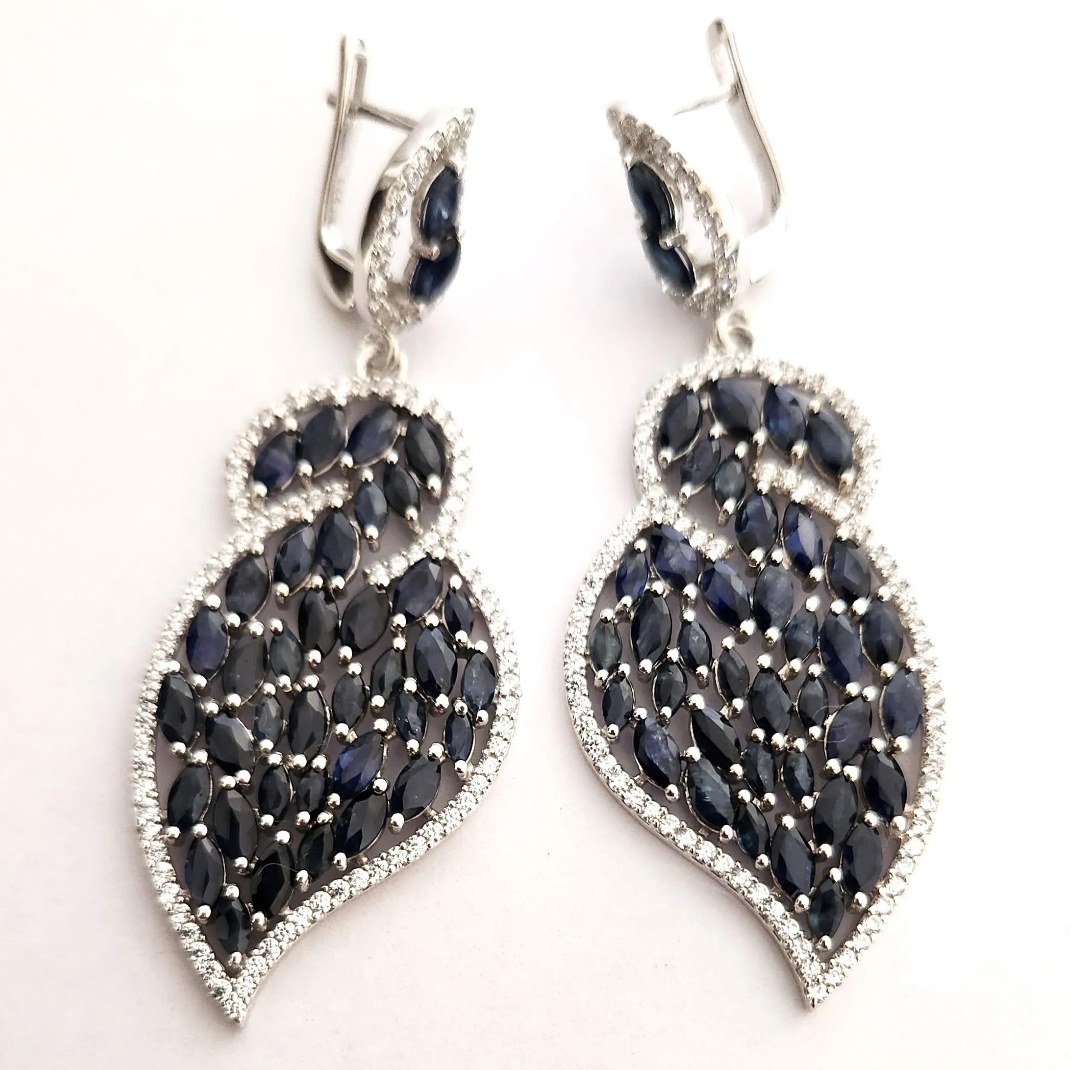 New Arrival Very High Quality Genuine Blue Sapphire Gemstone Dangle Earrings in 925 Sterling Silver for Females