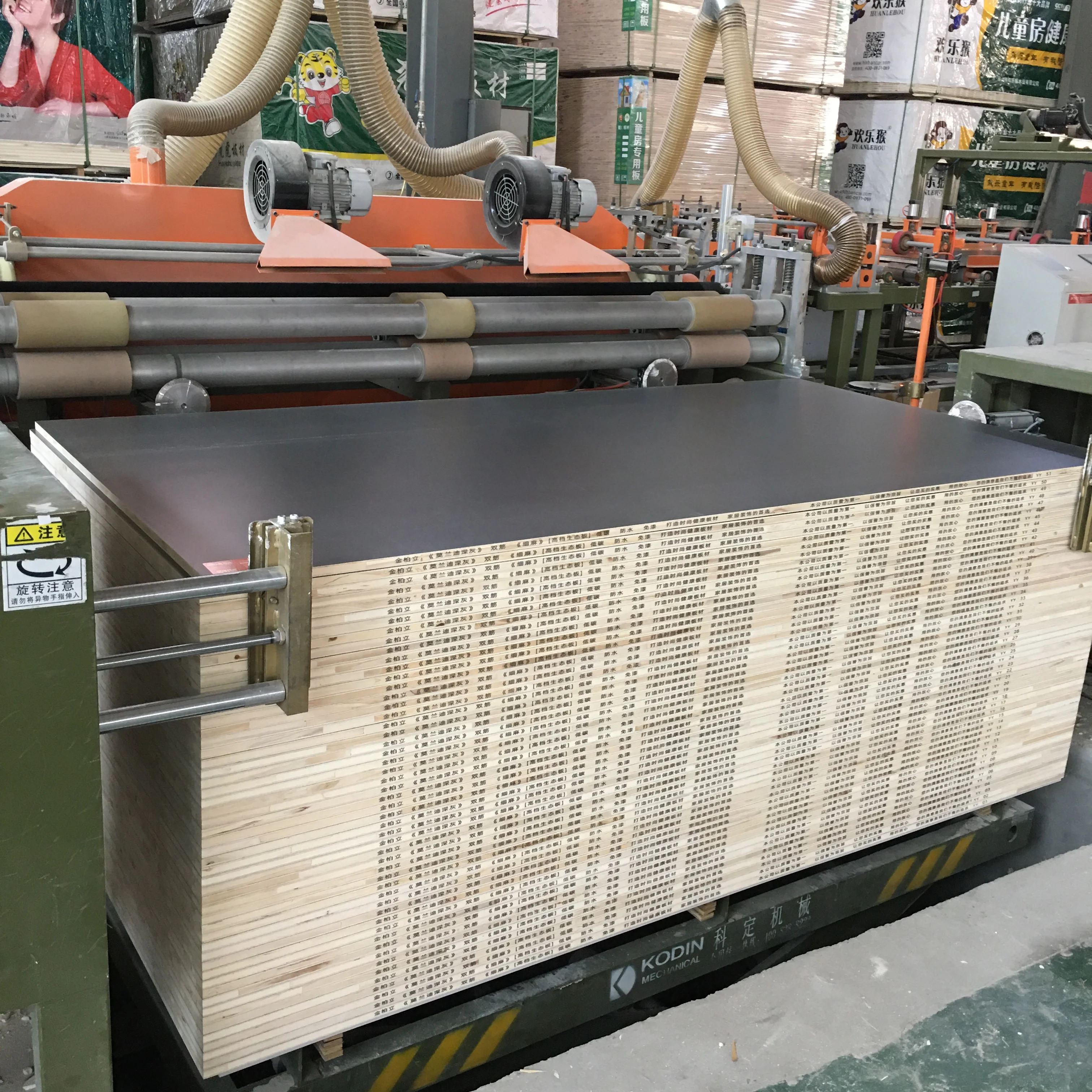Wholesale Furniture Factory 12 18 25mm China Best Melamine Block Board Laminated Wood Boards Blockboards
