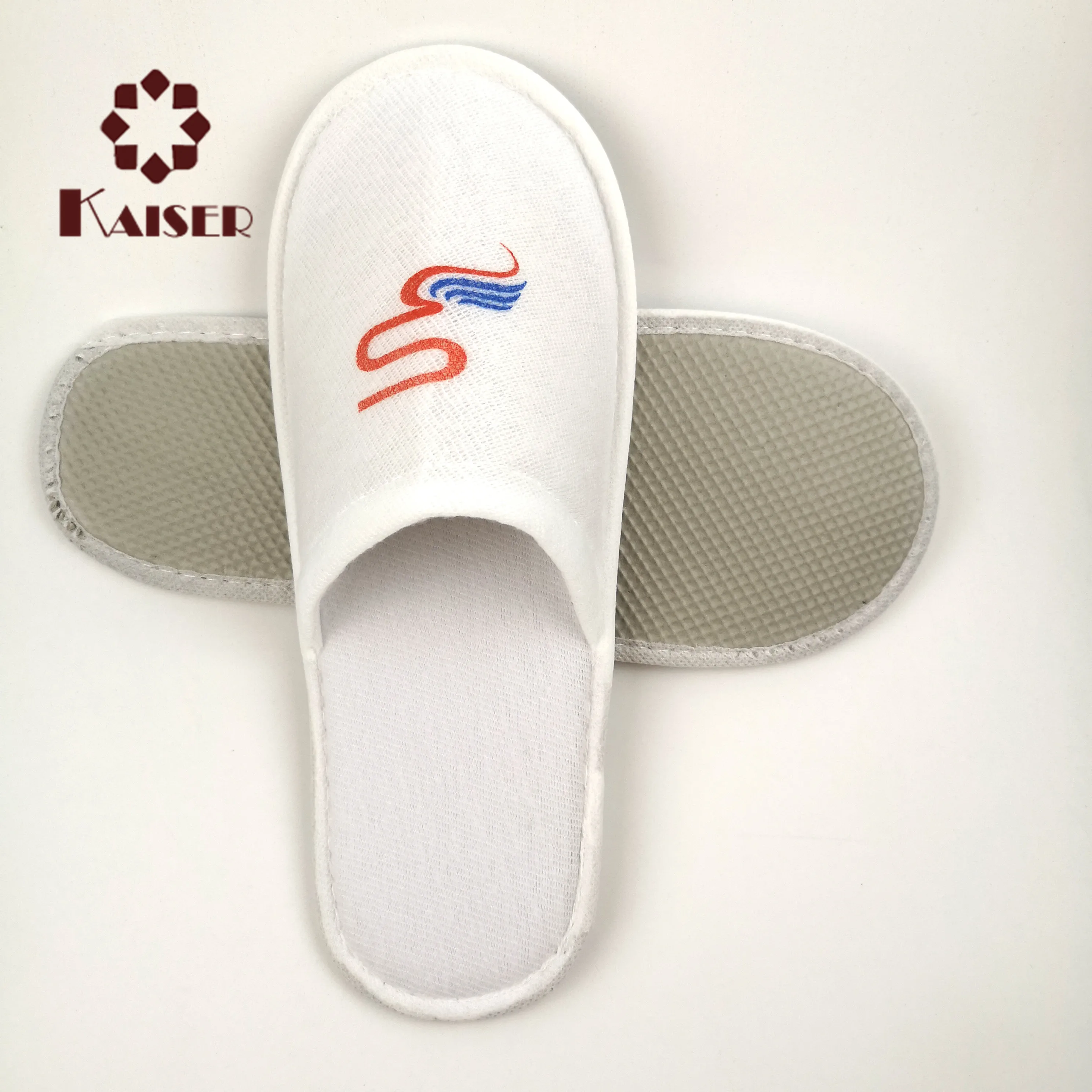 Disposable  plush customized individual packaged sample women slippers hotels