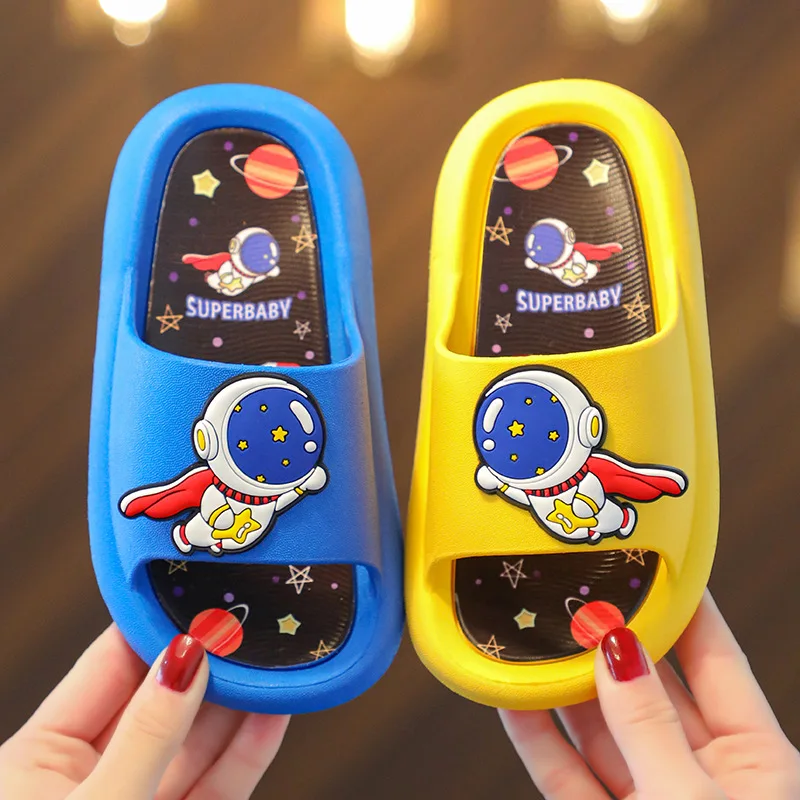 Outdoor Boys Beach Casual Comfort Slippers Summer Lovely Cartoon Children Slippers Sandals indoor Soft Bottom Flats Slippers