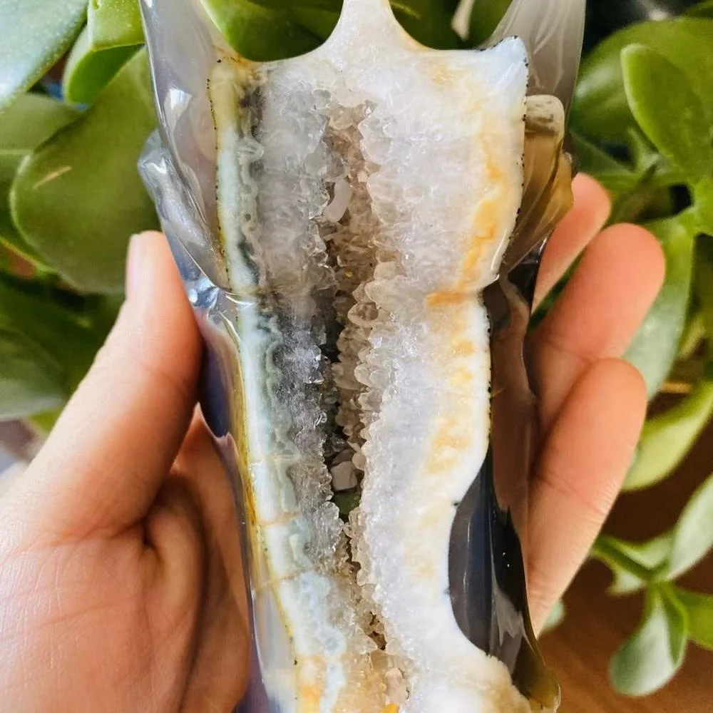 Wholesale Natural Carved Agate Geode Dragon Head Skulls Crystal Crafts Druzy Agate Dragon For Fengshui Decoration